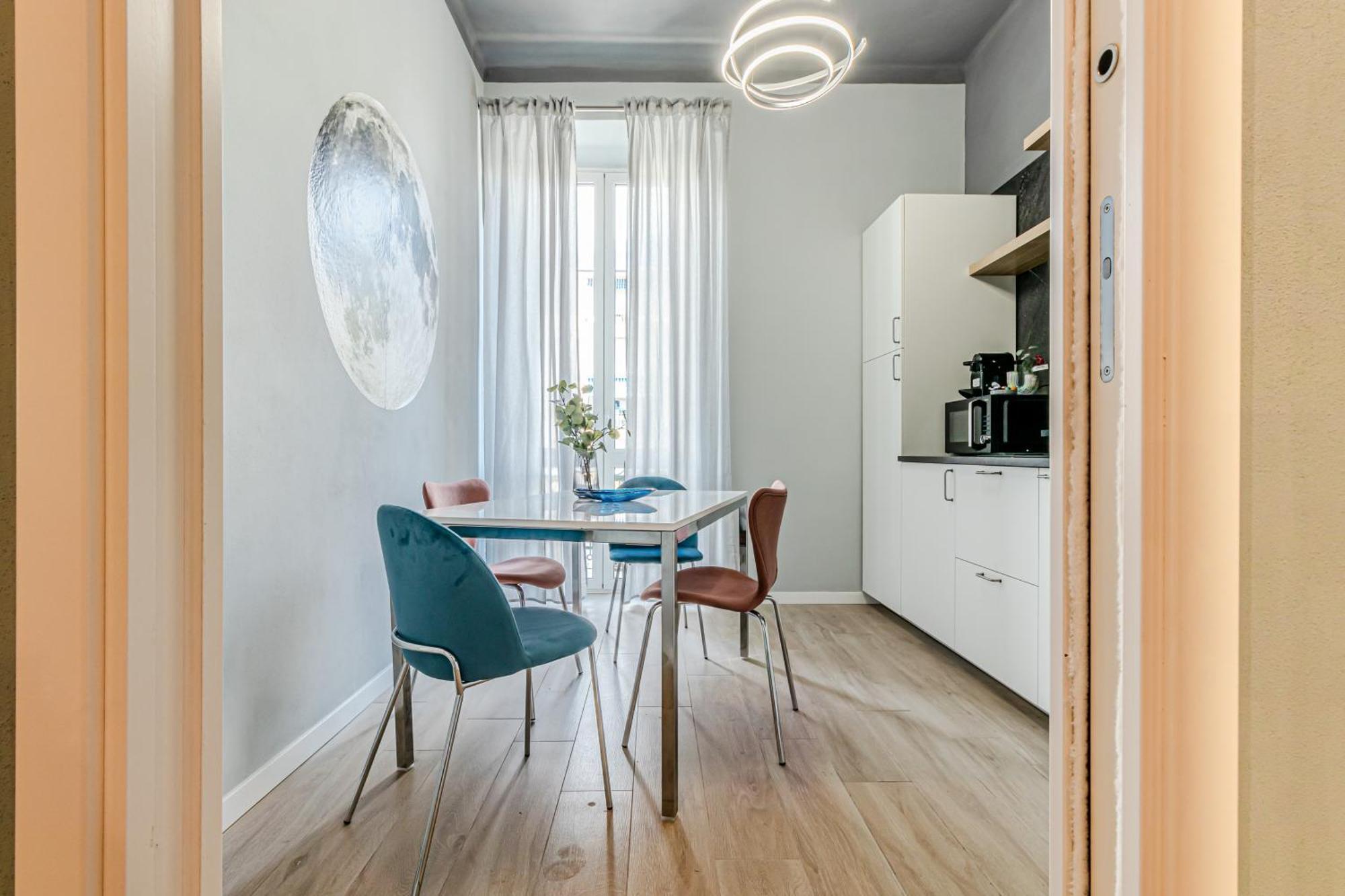 Moonlight Stylish Central, Hospital & Station ليفورنو المظهر الخارجي الصورة