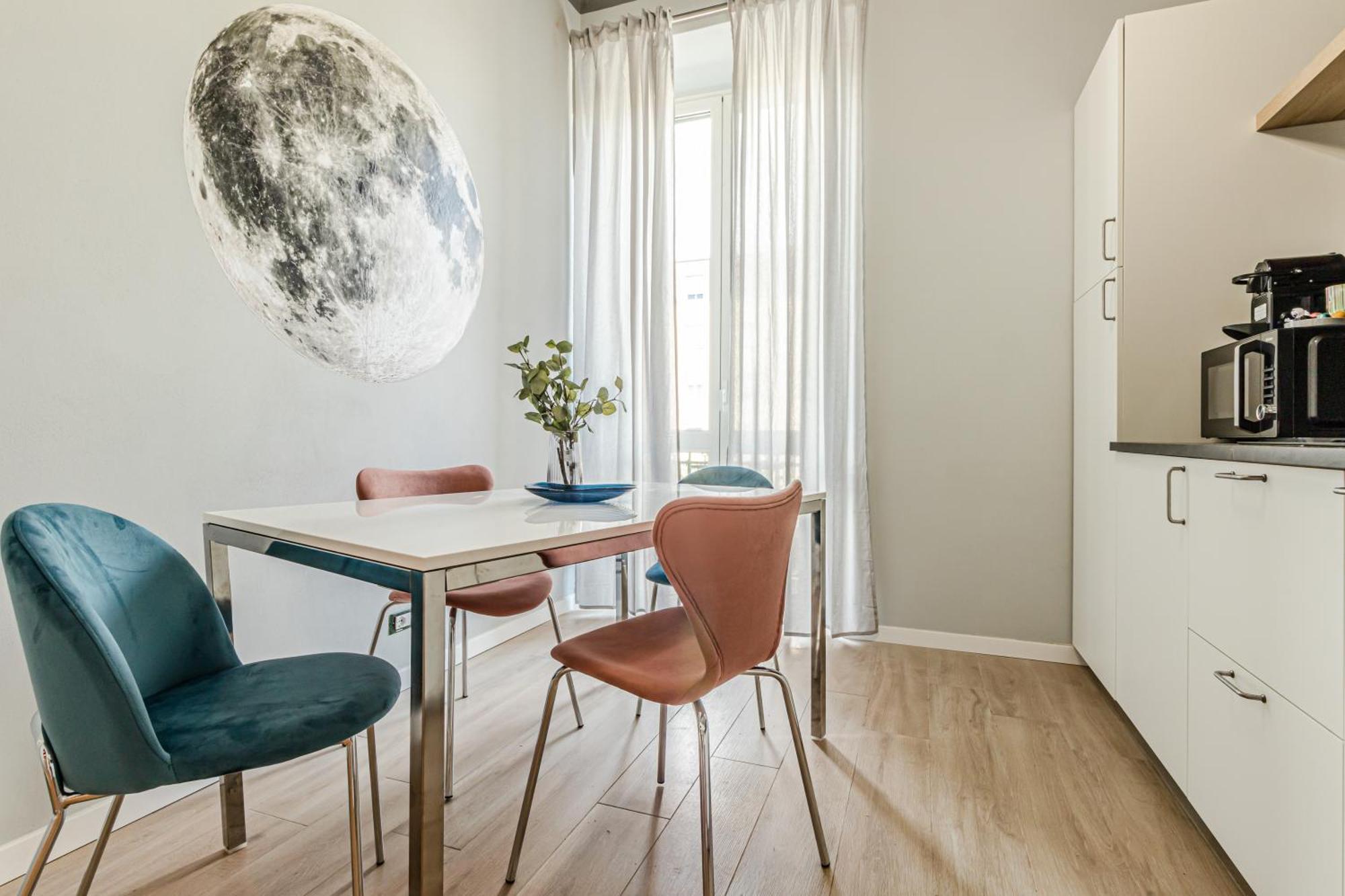Moonlight Stylish Central, Hospital & Station ليفورنو المظهر الخارجي الصورة